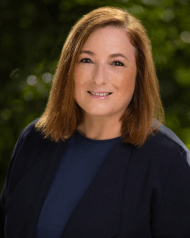 Headshot of Dietitians Australia CEO Magriet Raxworthy